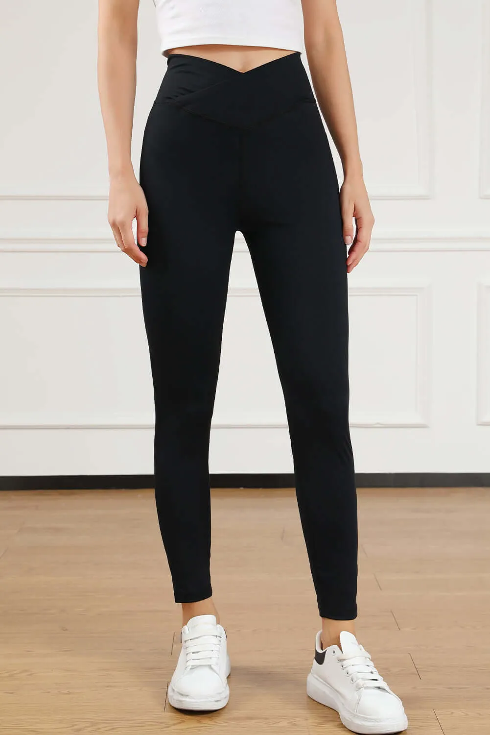 WALK AWAY Leggings by Vivian-Lu